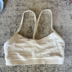 Lululemon Flow Y Nulu Bra